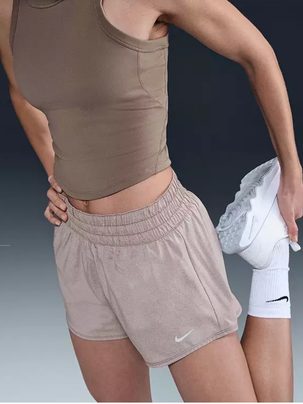 NWT Nike One Dri-FIT Mid-Rise 3" Brief-Lined Lightweight Yoga Gym Shorts (L)